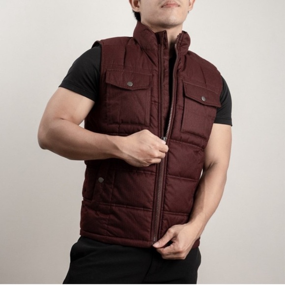 Goodfellow & Co Other - Goodfellow & Co Men's Maroon Quilted Vest